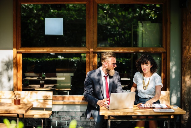 Should You Let Your Employees Work Outdoors?