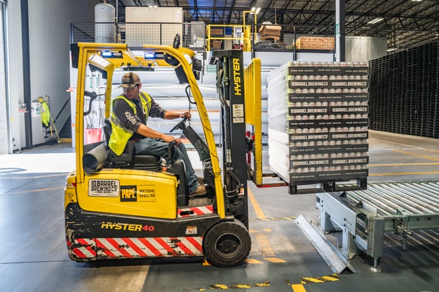 5 Reasons to Apply for Jobs in Logistics Sectors